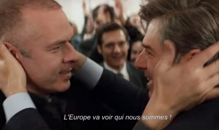 enilikes sto domatio.2jpg