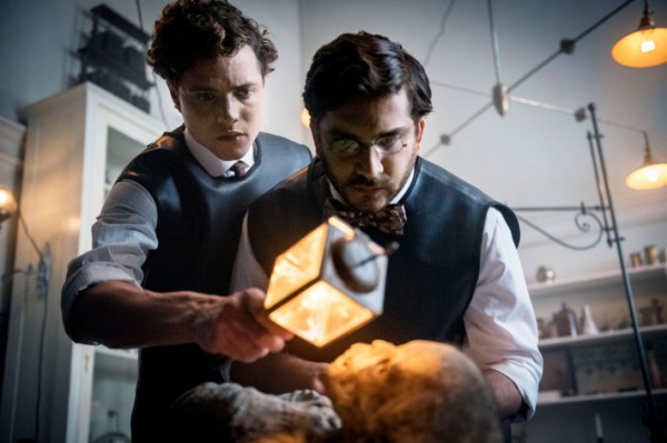 22-the-alienist-101.w710.h473