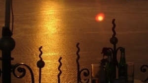 &Eta; &Kappa;&rho;&omicron;&upsilon;&alpha;&zeta;&iota;έ&rho;&alpha; &Iota;&Iota;